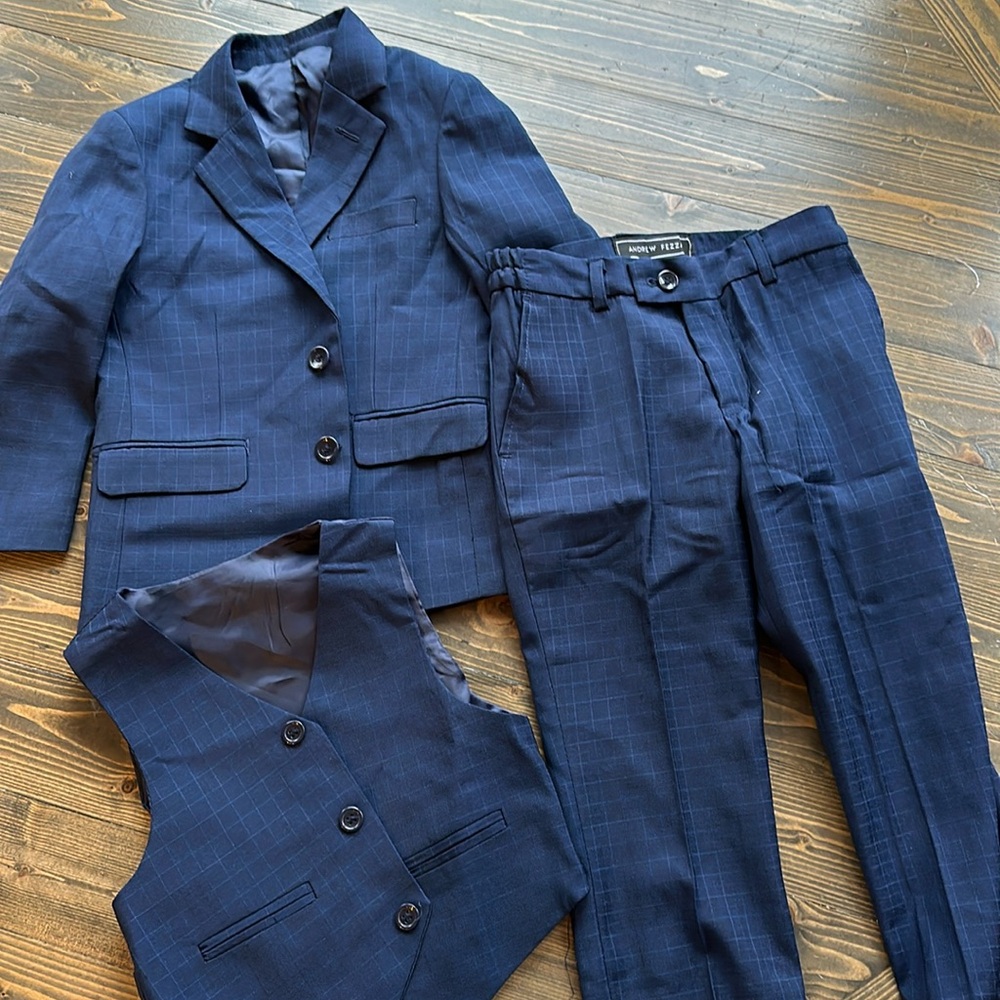 COPY - 3T three piece suit